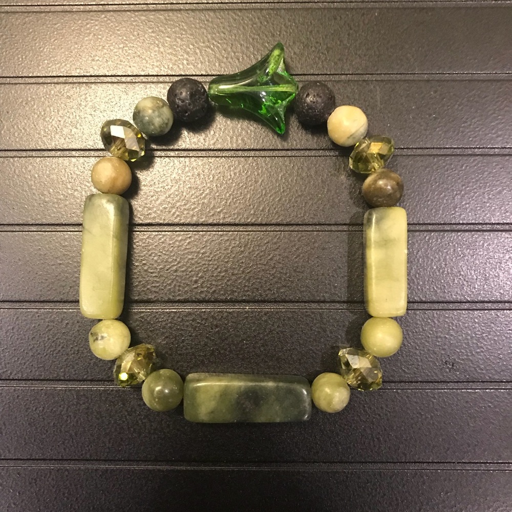 Diffuser bracelet